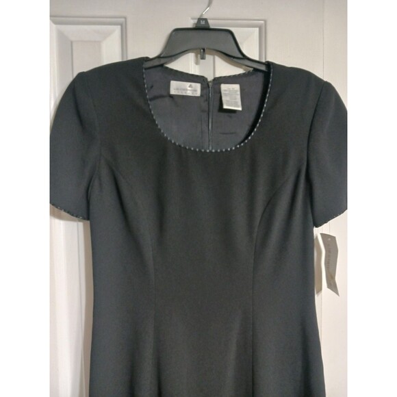 NWT Women's Vintage Liz Claiborne Black Layered Hem Dress Size 10 - Picture 3 of 9